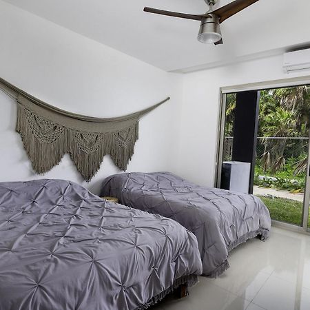 Angelina 28 Beachfront And Family Apartments - Modern And Relaxing Long Stays - 20 Min From Cancun Airport Puerto Morelos Exteriör bild