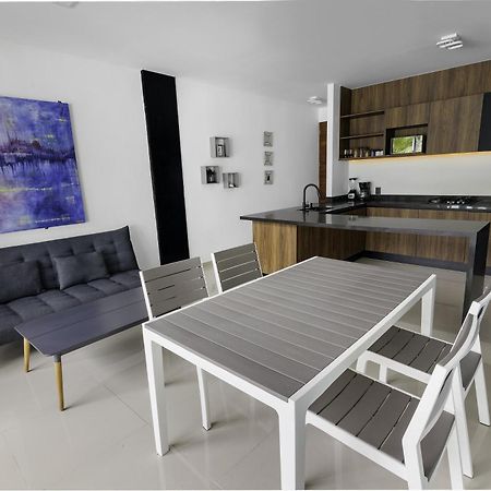 Angelina 28 Beachfront And Family Apartments - Modern And Relaxing Long Stays - 20 Min From Cancun Airport Puerto Morelos Exteriör bild
