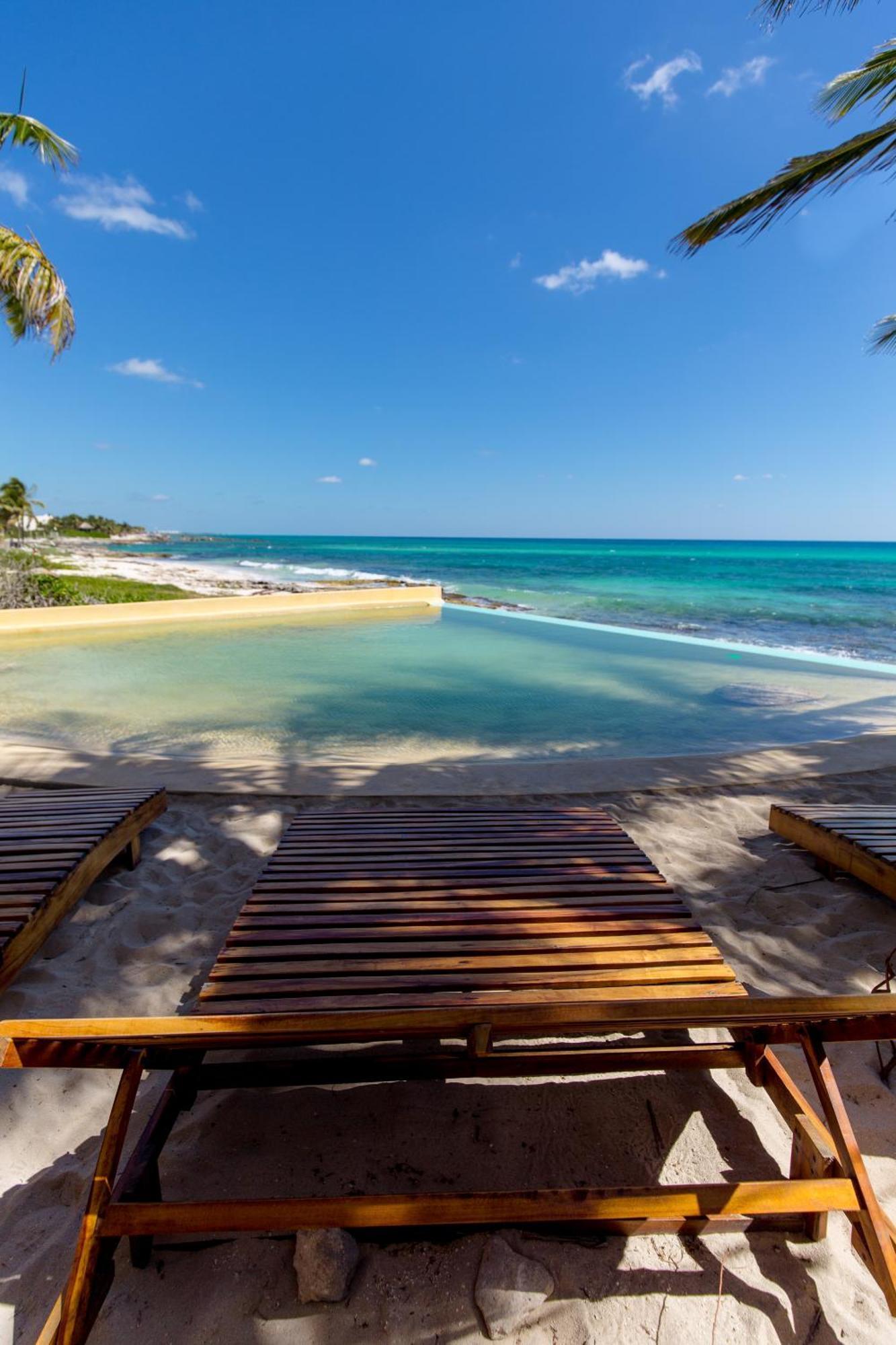Angelina 28 Beachfront And Family Apartments - Modern And Relaxing Long Stays - 20 Min From Cancun Airport Puerto Morelos Exteriör bild